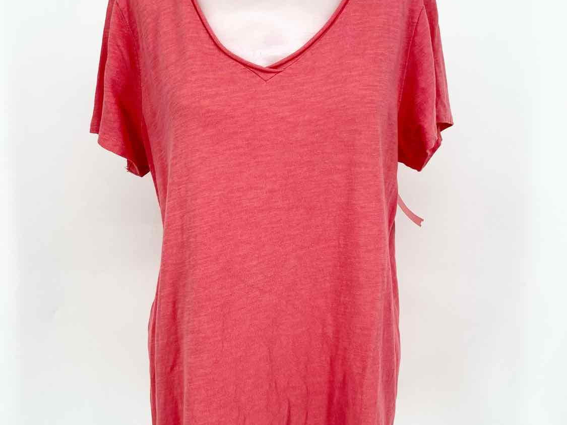 Eileen Fisher Women's Coral V-Neck T-shirt Lagenlook Size M Short Sleeve Top - Article Consignment