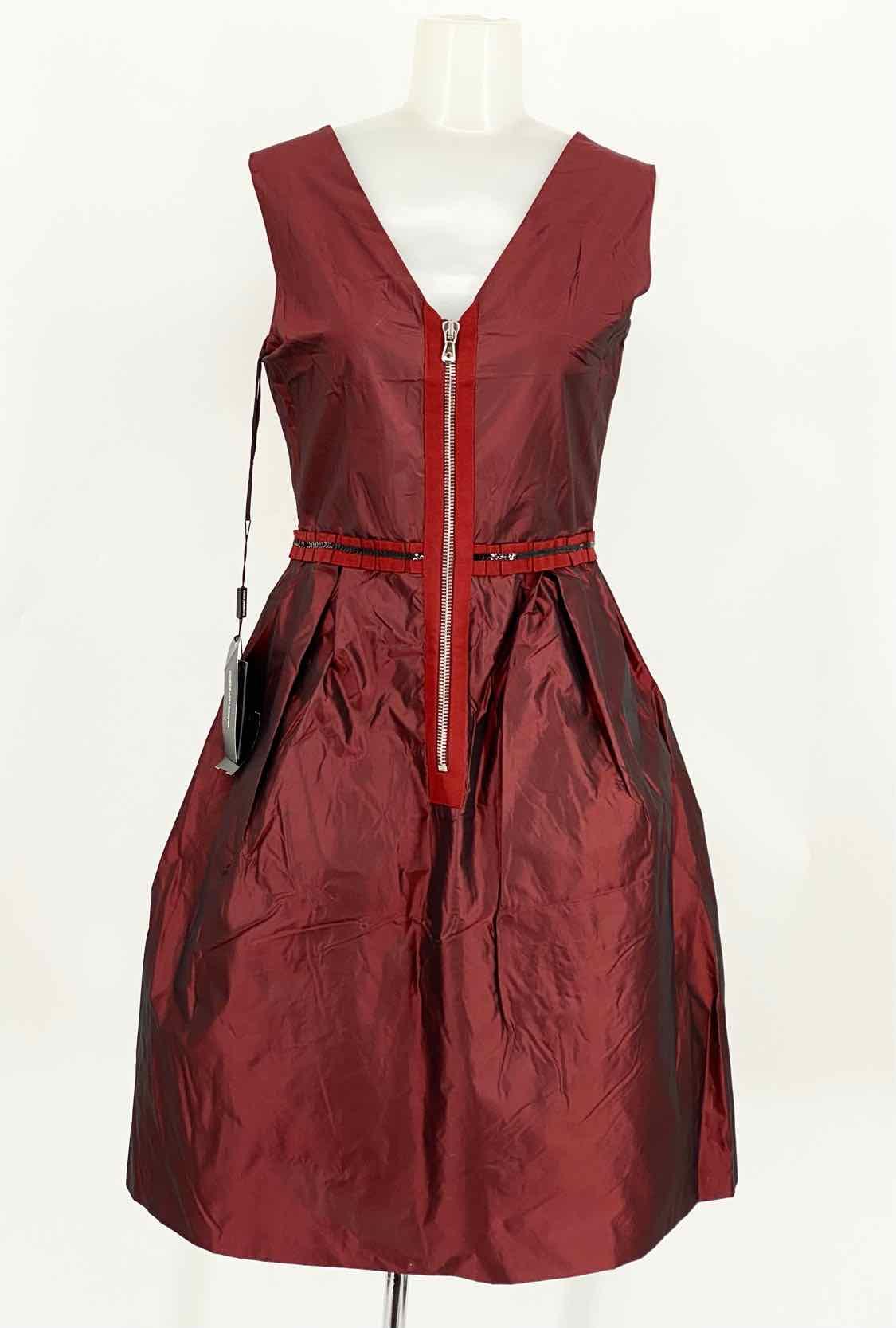 DOLCE & GABBANA Women's Burgundy sheath Silk Blend Shimmer Size 44/8 Dress - Article Consignment