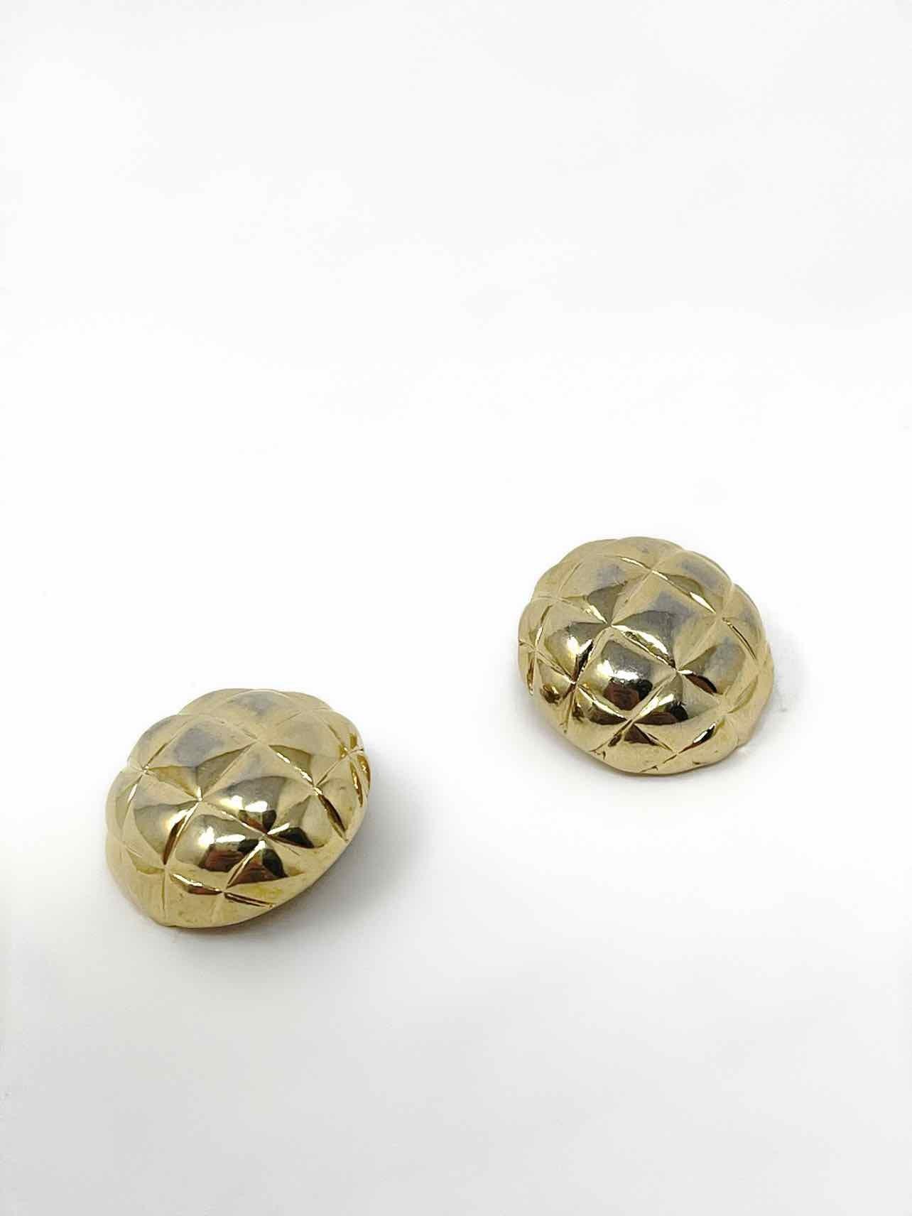 Erwin Pearl Gold Plated Gold Tone Dome Quilted Clip-ons - Article Consignment