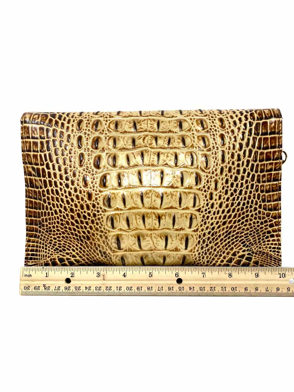 Brahmin ruth cheap clutch