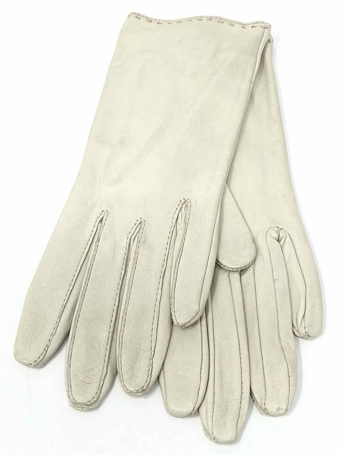 Nordstrom Ivory Size 6 gloves - Article Consignment