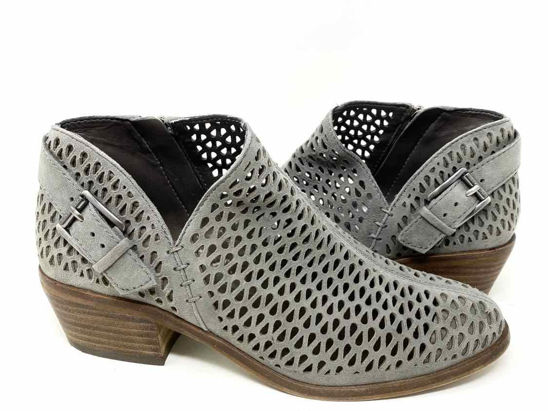 VINCE CAMUTO Women's Gray Slip-On Suede Lazer Cut Size 7 Bootie - Article Consignment