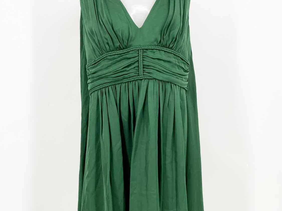 Leon Max Women's Green Flowy Silk Size 10 Dress - Article Consignment