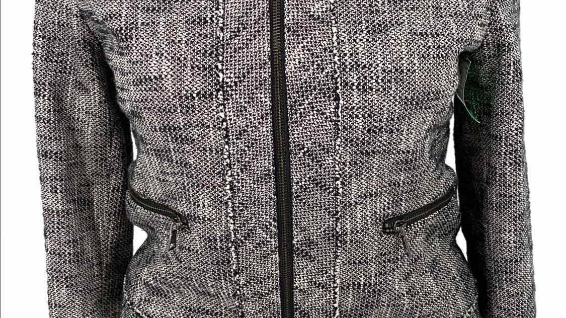 Banana Republic Size 12P black/white Tweed Blazer - Article Consignment