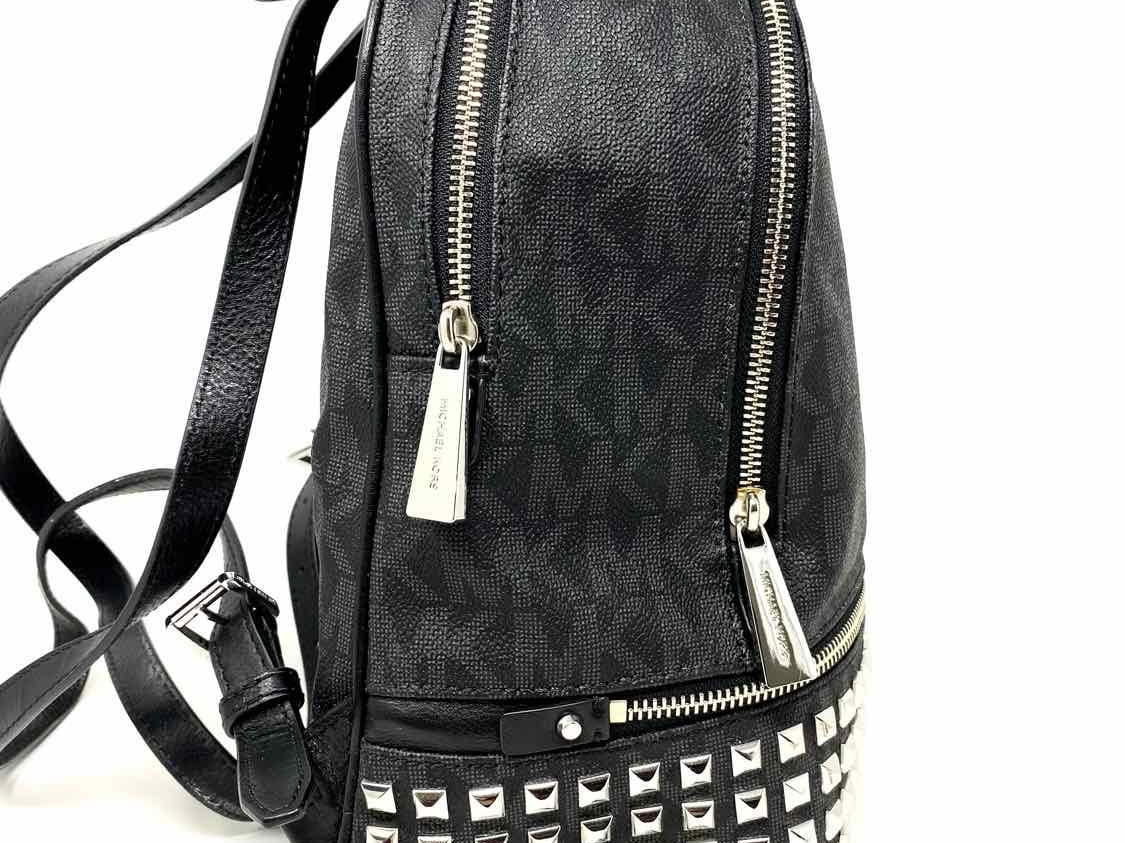 MICHAEL KORS Black Silver Leather Chain Trim Backpack – ReturnStyle