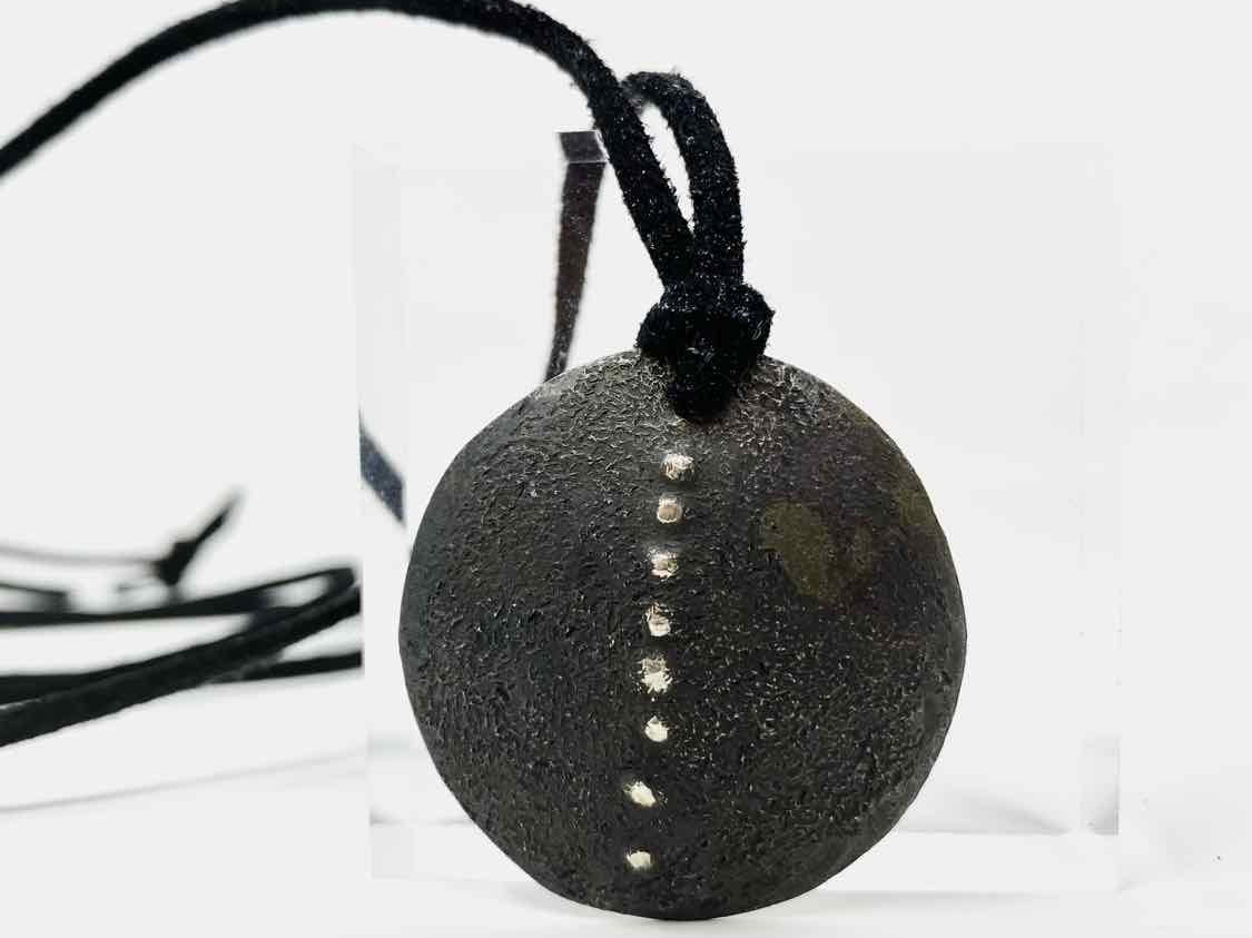 dh Oxidized SIlver Black Round 18 in Necklace - Article Consignment