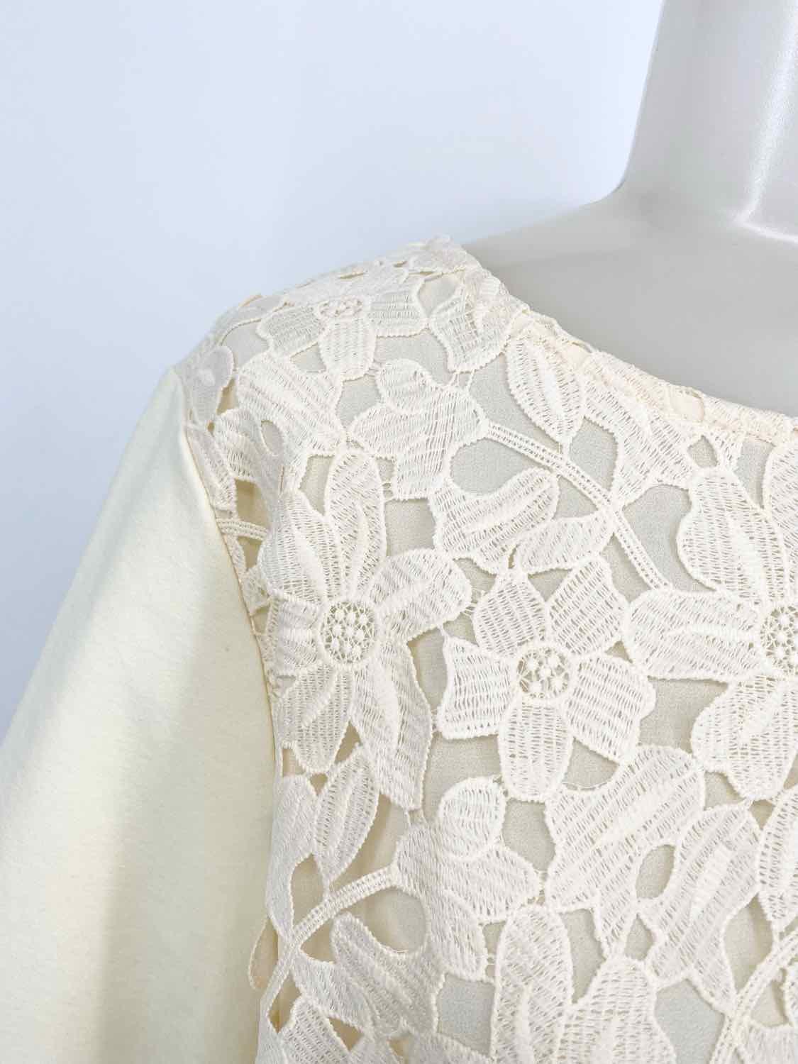 Sunday in Brooklyn Women's Cream/Purple Lace Floral Size XL Short Sleeve Top - Article Consignment