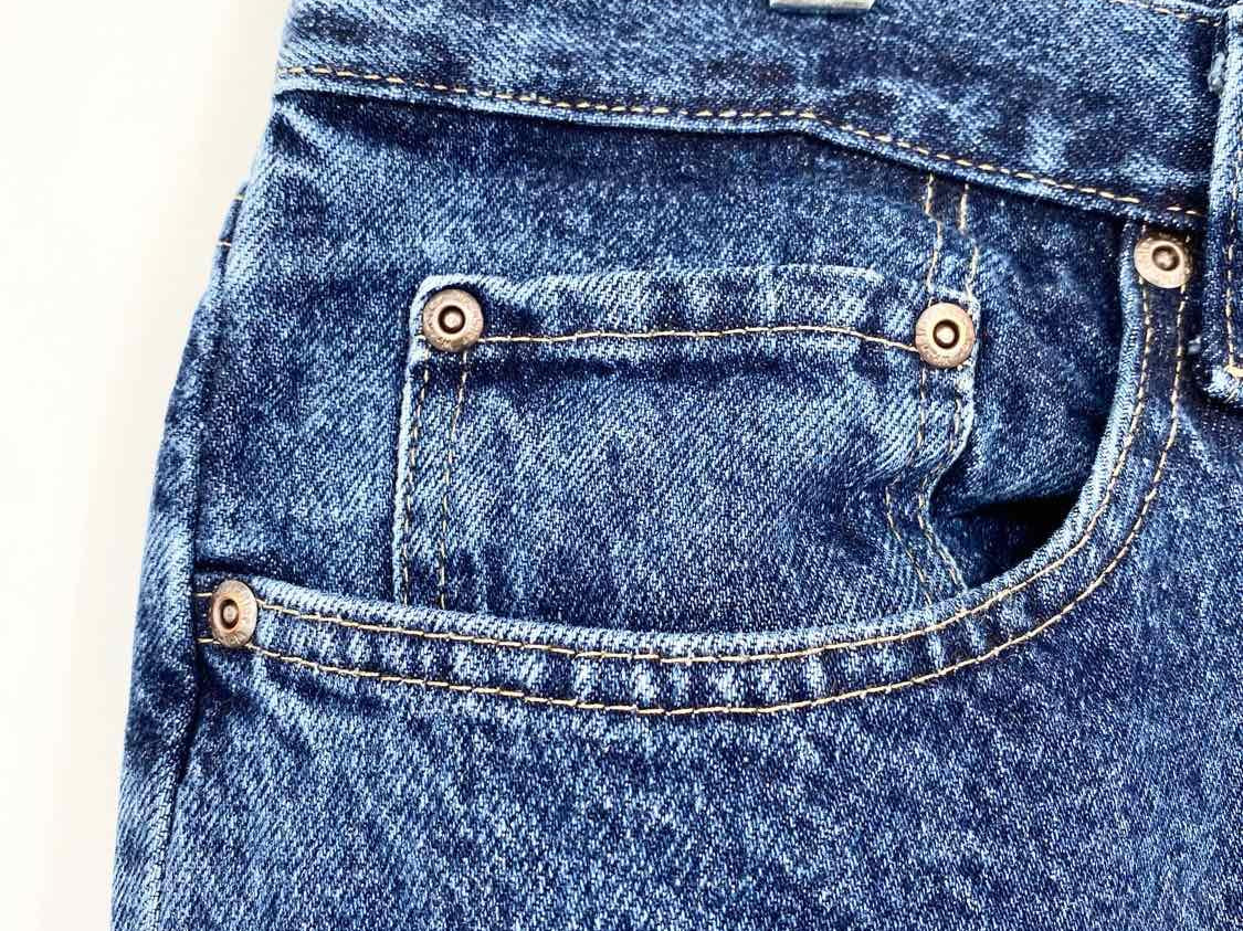 Wrangler Men's Blue Jeans - Article Consignment