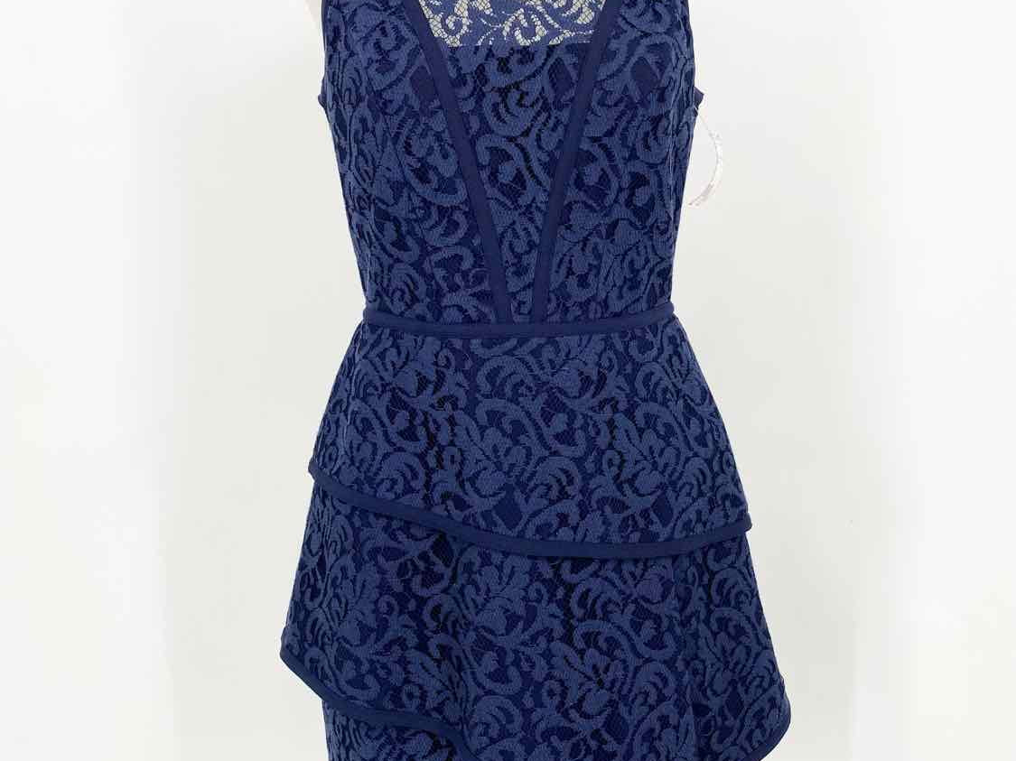 Women's Navy Short Lace Layered Size S/m Dress - Article Consignment