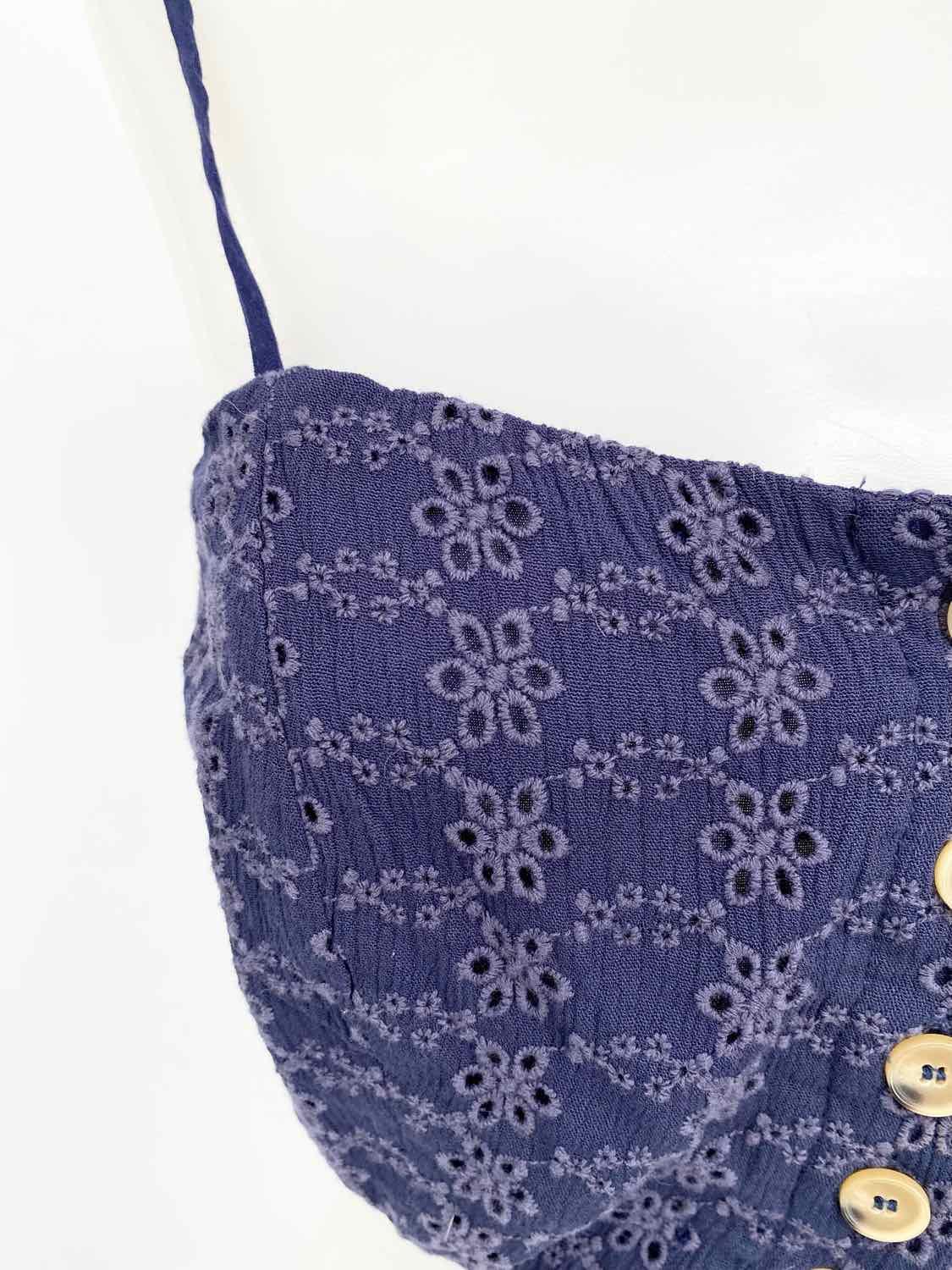 Nomad Women's Navy Crop Eyelet Size S Sleeveless - Article Consignment