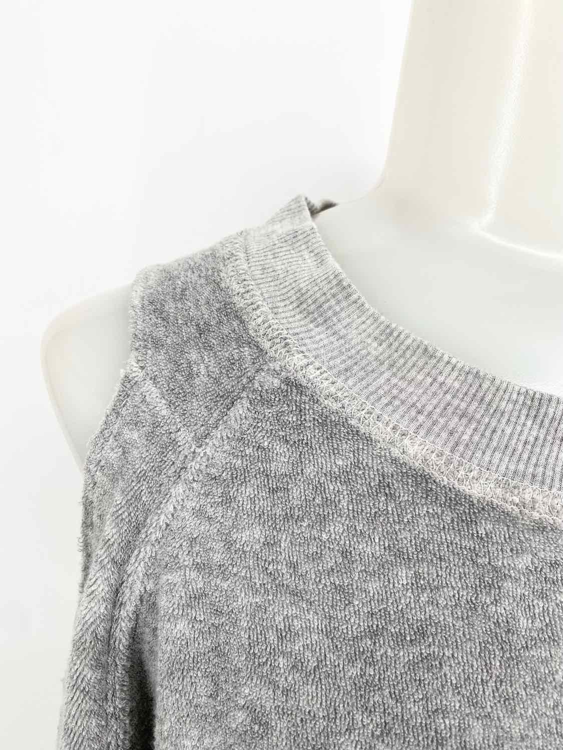 TYLER JACOBS Feel the Piece Women's Gray cold shoulder script XS/s Long Sleeve - Article Consignment