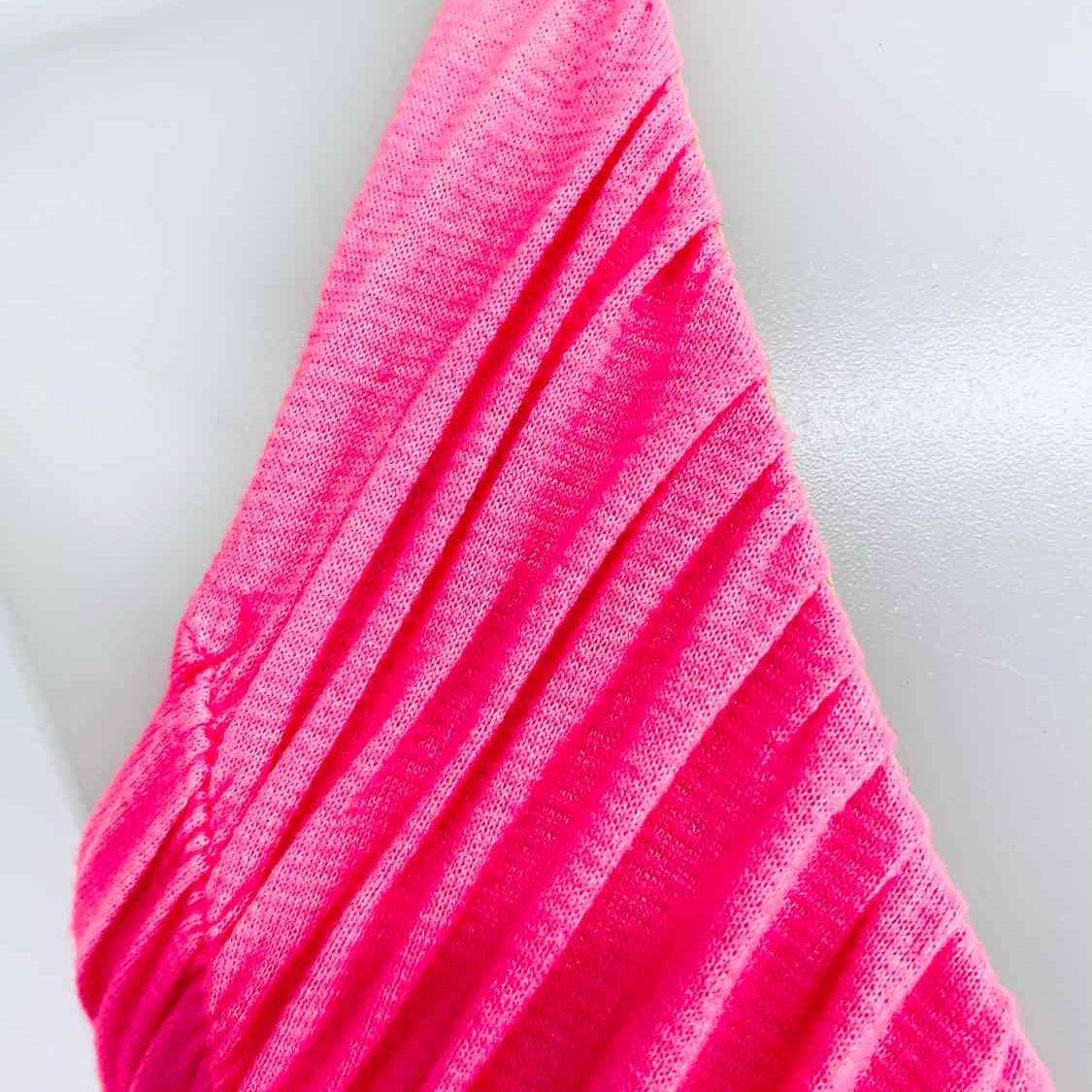 Lululemon Women's Pink Size 4 Racerback Ruched ATHLETIC Sleeveless