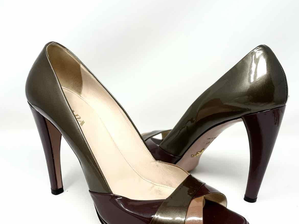 Prada Women's Brown Patent Leather Color Block Peeptoe Size 41/10 Pumps - Article Consignment