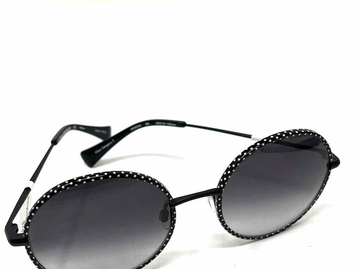 ISAAC MIZRAHI Sunglasses - Article Consignment