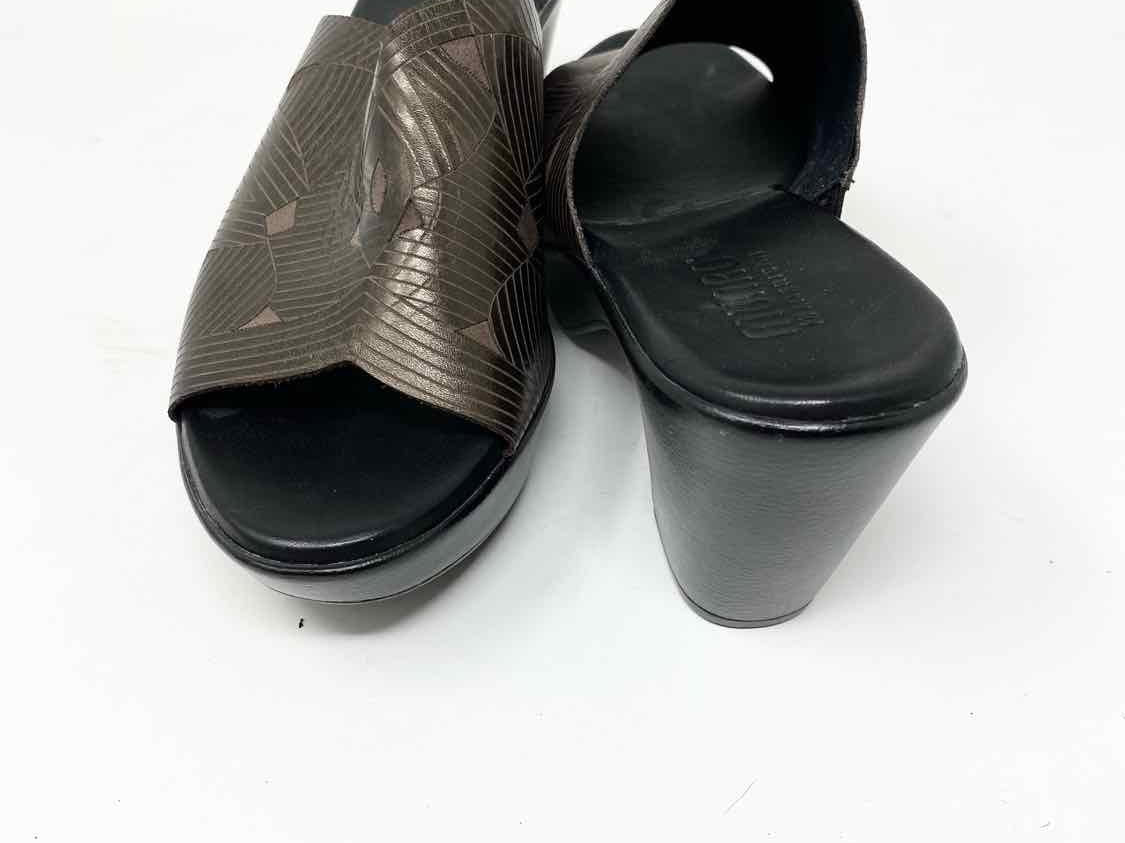 Munro Women's Dark Brown Slide Platform Clog Size 9 Sandals - Article Consignment