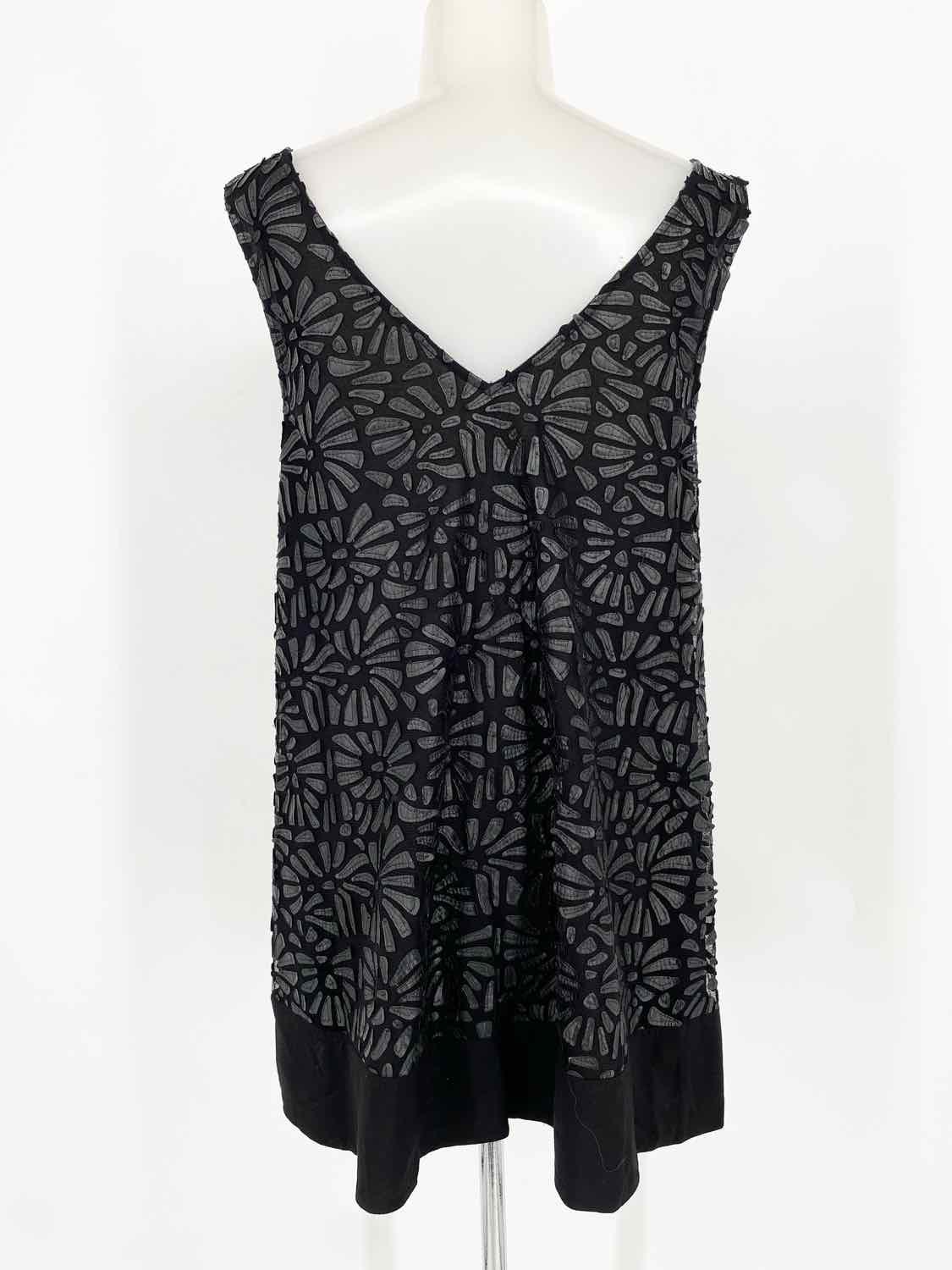 PlentyByTracyReese Women's Black Oversized Size S Sleeveless - Article Consignment